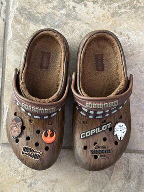 Star Wars Chewbacca X Crocs Lined Clog W/ Jibbitz Kids Size J3